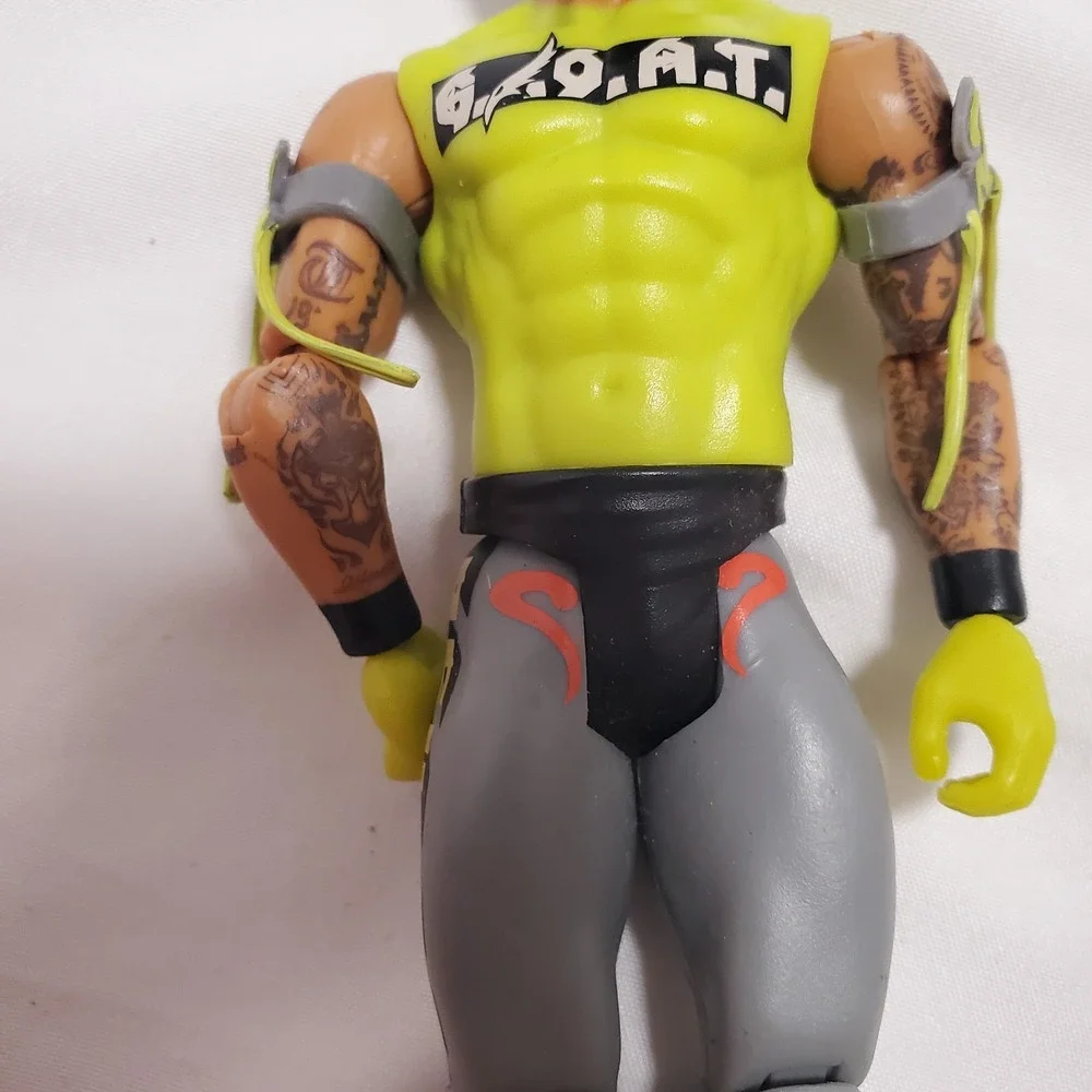WWE Series #124 REY MYSTERIO 6
